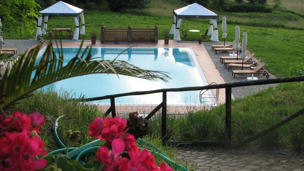 Villa Poggio Di Gaville Meleto Екстер'єр фото